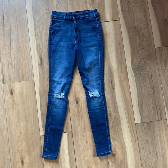 Ripped Fitjeans - Picture 3 of 8